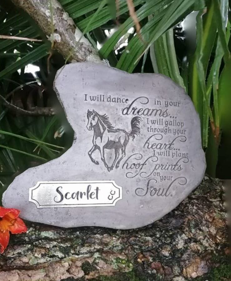 (image for) Horse Memorial Stone